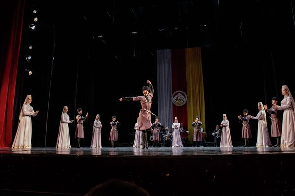 Совместный концерт ансамблей Симд и Алан в Южной Осетии - Sputnik Южная Осетия