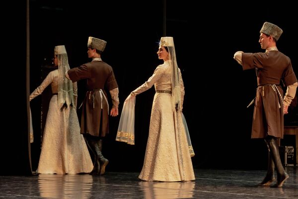 Совместный концерт ансамблей Симд и Алан в Южной Осетии - Sputnik Южная Осетия