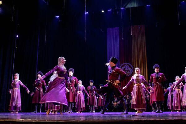 Совместный концерт ансамблей Симд и Алан в Южной Осетии - Sputnik Южная Осетия