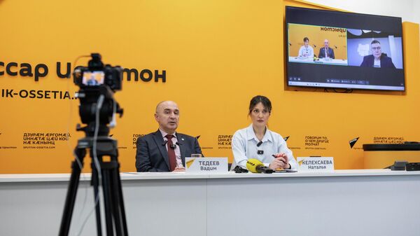 Видеомост по подписанию соглашения между Центром знаний Машук и ЮОГУ - Sputnik Южная Осетия