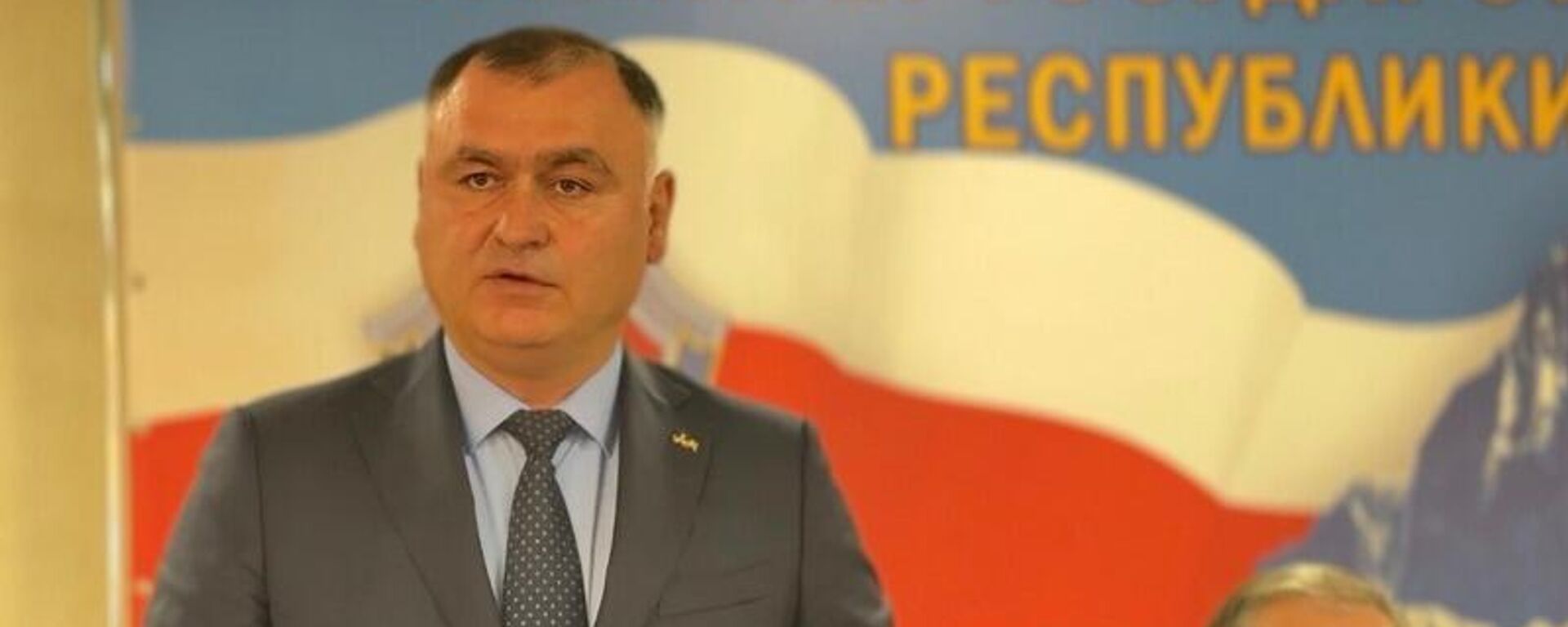 Алан Гаглоев поздравил сотрудников КГБ Южной Осетии с профессиональным праздником  - Sputnik Южная Осетия, 1920, 20.12.2025