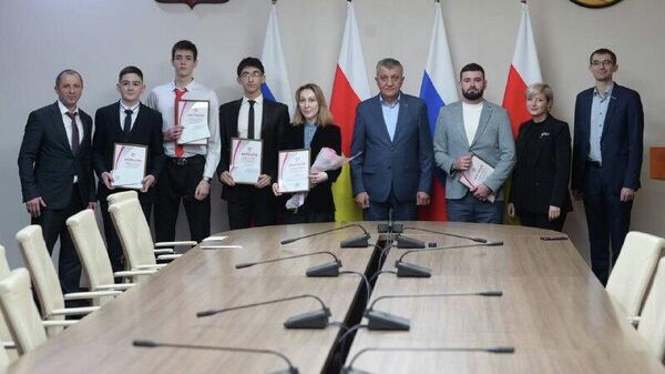 Пять молодых учёных стали лауреатами премии главы РСО — Алания в области науки и техники - Sputnik Южная Осетия