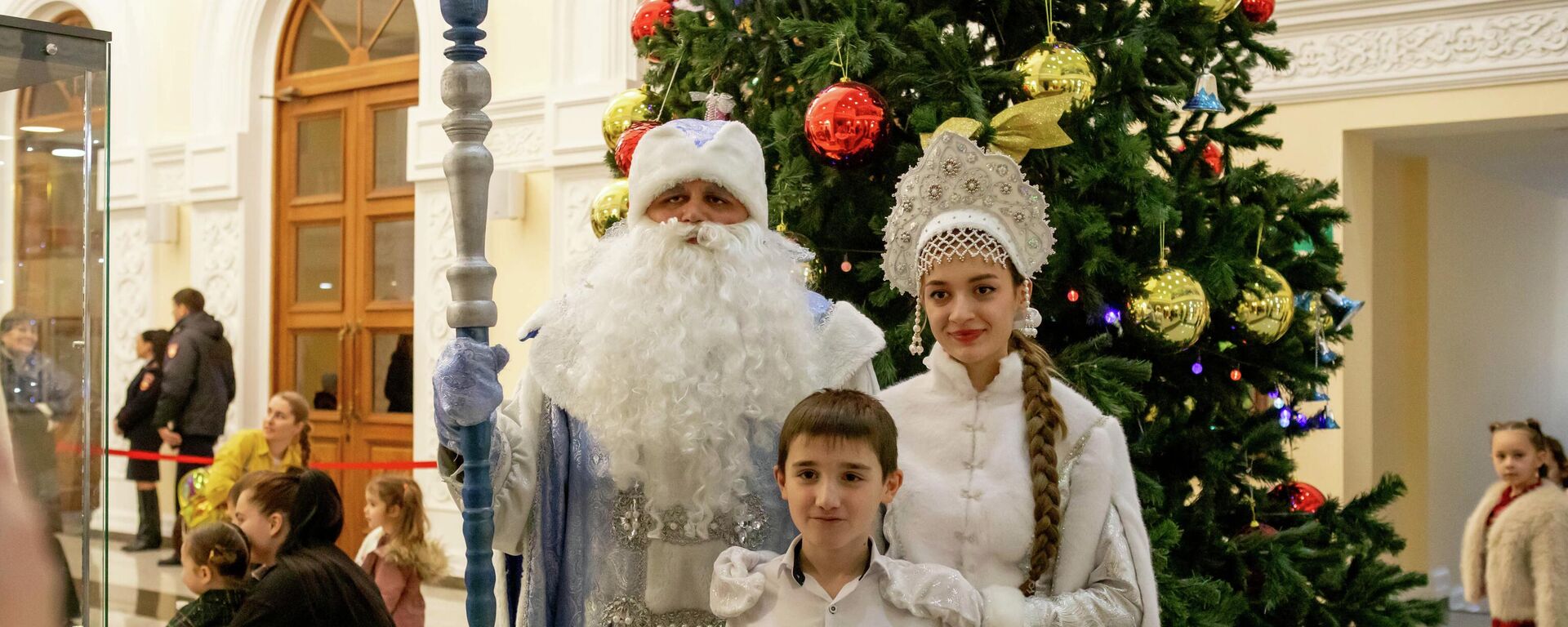 Посольство РФ в РЮО организовало праздничное мероприятие для детей в Цхинвале - Sputnik Южная Осетия, 1920, 20.12.2025