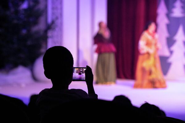 Посольство РФ в РЮО организовало праздничное мероприятие для детей в Цхинвале Посольство РФ в РЮО организовало праздничное мероприятие для детей в Цхинвале - Sputnik Южная Осетия