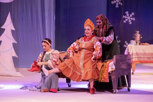 Посольство РФ в РЮО организовало праздничное мероприятие для детей в Цхинвале Посольство РФ в РЮО организовало праздничное мероприятие для детей в Цхинвале - Sputnik Южная Осетия