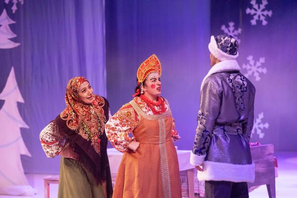 Посольство РФ в РЮО организовало праздничное мероприятие для детей в Цхинвале Посольство РФ в РЮО организовало праздничное мероприятие для детей в Цхинвале - Sputnik Южная Осетия