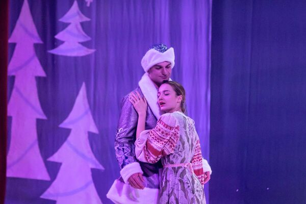 Посольство РФ в РЮО организовало праздничное мероприятие для детей в Цхинвале Посольство РФ в РЮО организовало праздничное мероприятие для детей в Цхинвале - Sputnik Южная Осетия