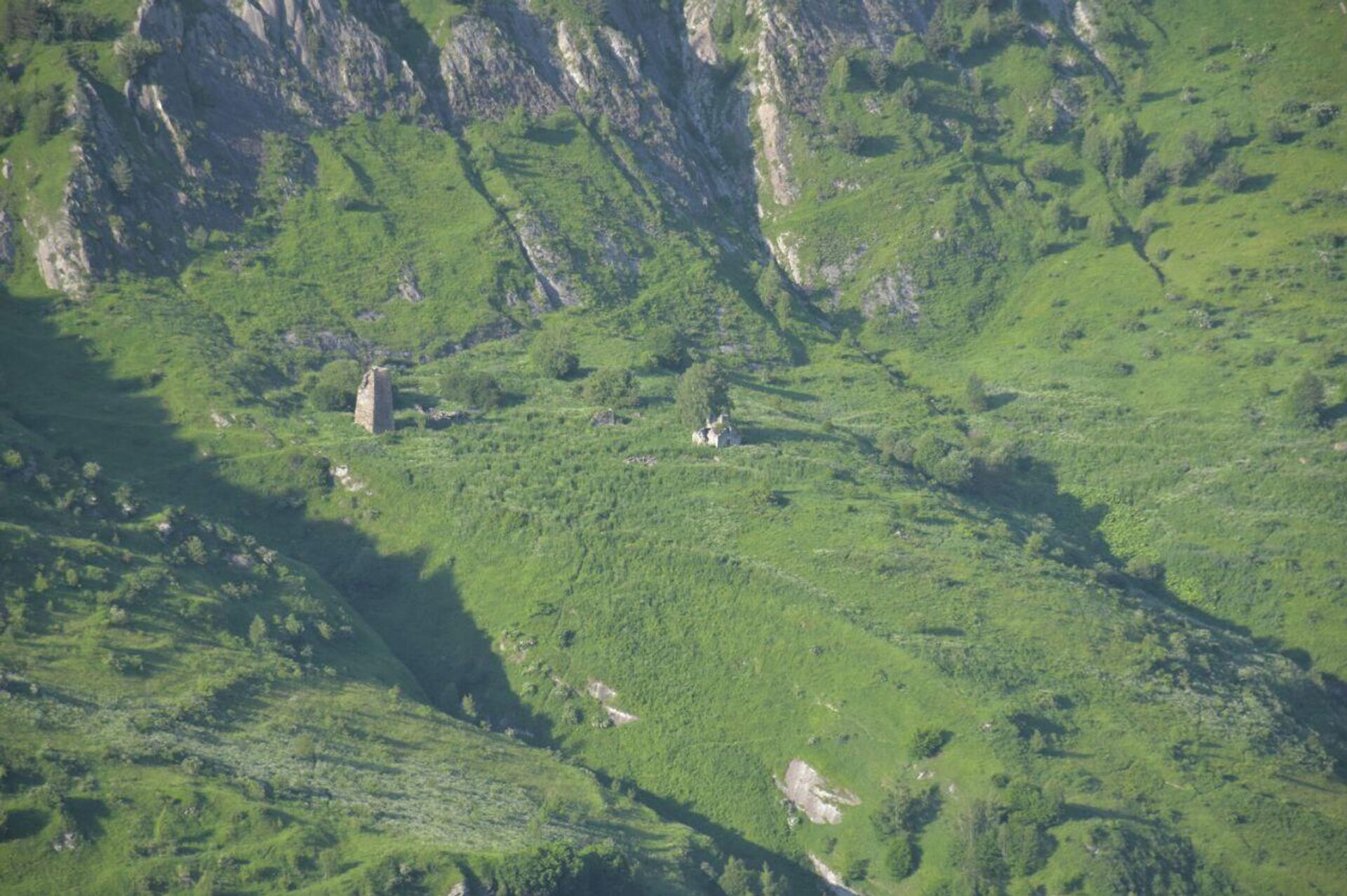 Храм Святого Георгия в Тлийском ущелье Южной Осетии - Sputnik Южная Осетия, 1920, 23.12.2025