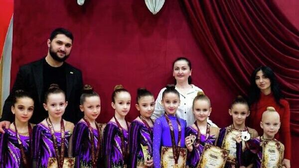 Во Дворце спорта Олимп состоялся праздничный турнир по художественной и эстетической гимнастике - Sputnik Южная Осетия