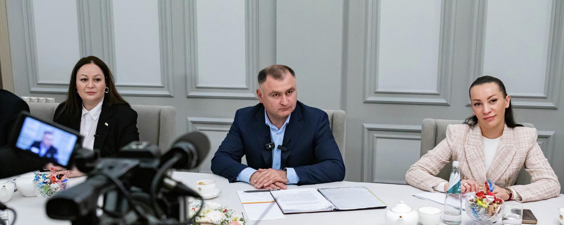 Пресс-конференция президента РЮО Алана Гаглоева  - Sputnik Южная Осетия, 1920, 25.12.2025