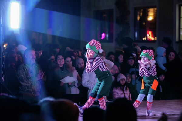 Открытие главной елки в Цхинвале - Sputnik Южная Осетия