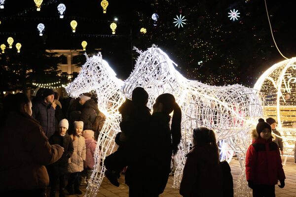 Открытие главной елки в Цхинвале - Sputnik Южная Осетия