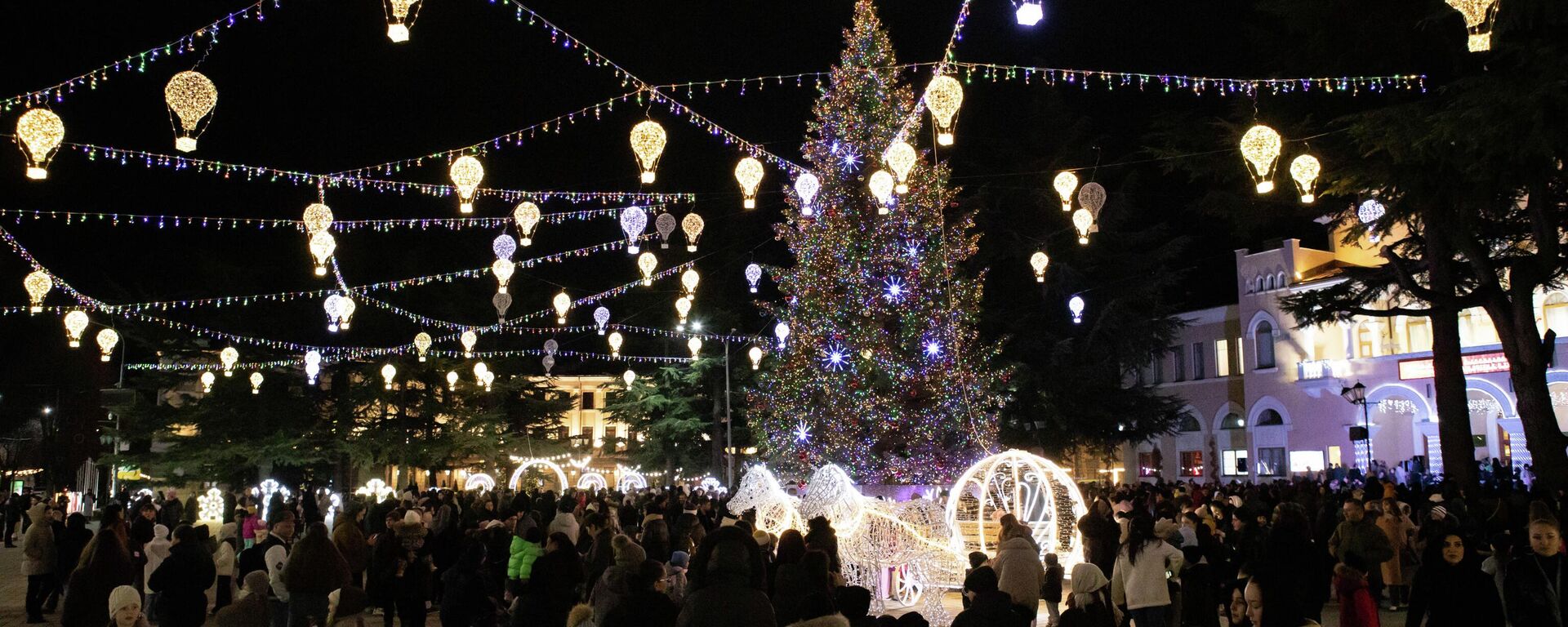 Открытие главной елки в Цхинвале - Sputnik Южная Осетия, 1920, 30.12.2025