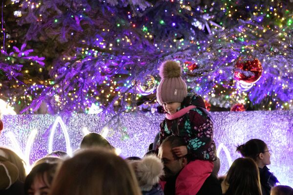 Открытие главной елки в Цхинвале - Sputnik Южная Осетия