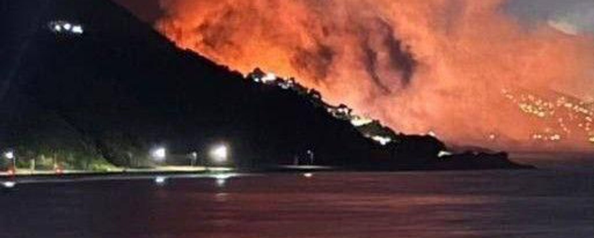 Порт Ла-Гуайра в Венесуэле после авианалета - Sputnik Южная Осетия, 1920, 04.01.2026