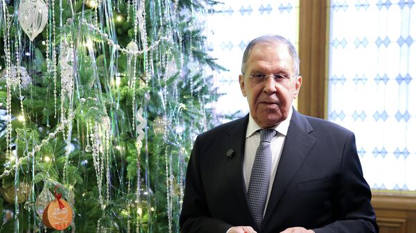 Министр иностранных дел РФ Сергей Лавров принимает участие во всероссийской благотворительной акции Елка желаний - Sputnik Южная Осетия