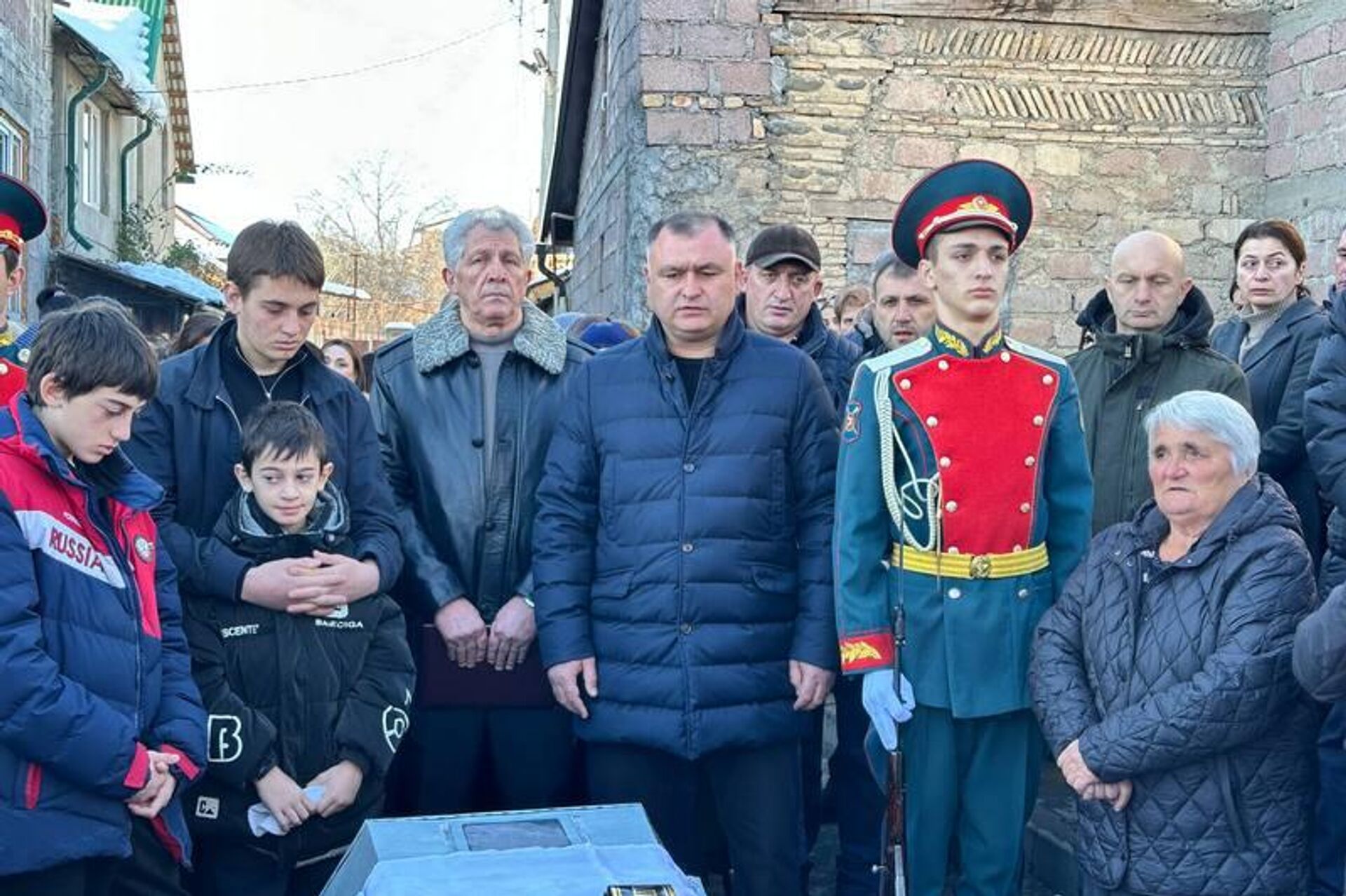 В Цхинвале простились с Батрбегом Остаевым, погибшим в ходе специальной военной операции - Sputnik Южная Осетия, 1920, 07.01.2026