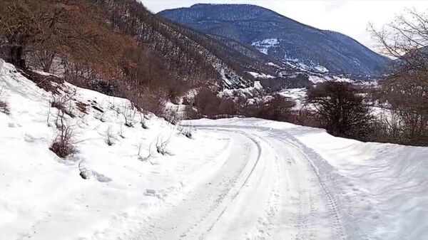 Коммунальные службы расчистили дороги к большинству сел Ленингорского района - Sputnik Южная Осетия