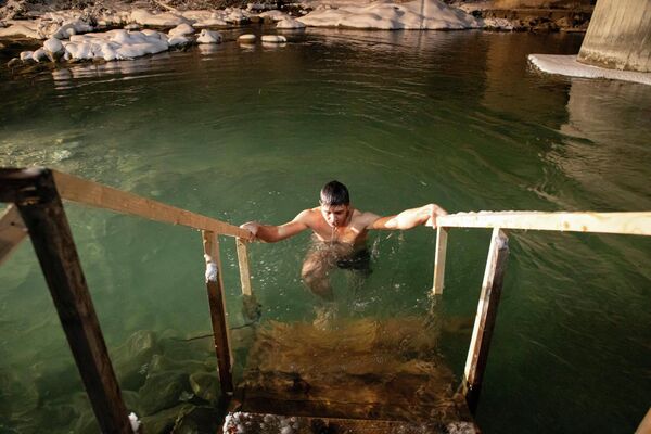 Крещение в Южной Осетии - Sputnik Южная Осетия