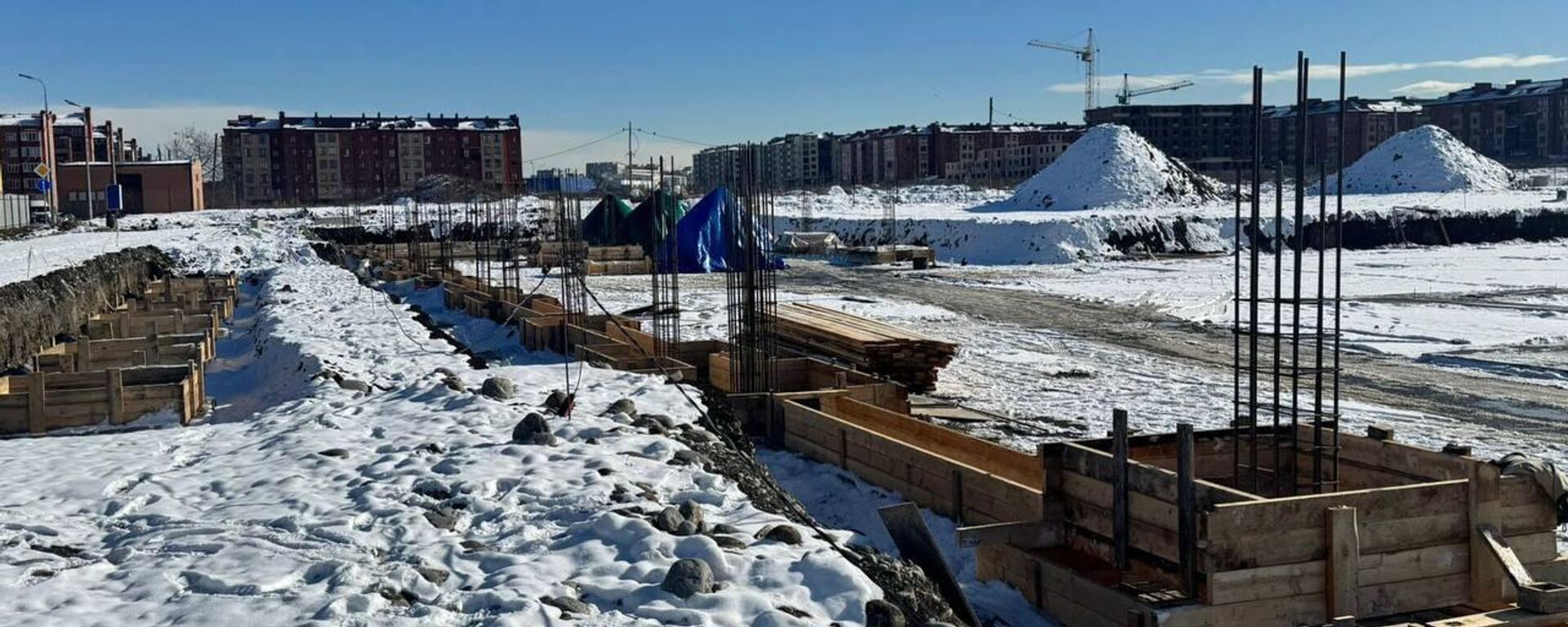 Строительство новой школы во Владикавказе  - Sputnik Южная Осетия, 1920, 22.01.2026