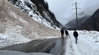 Лавина в районе села Уанел 