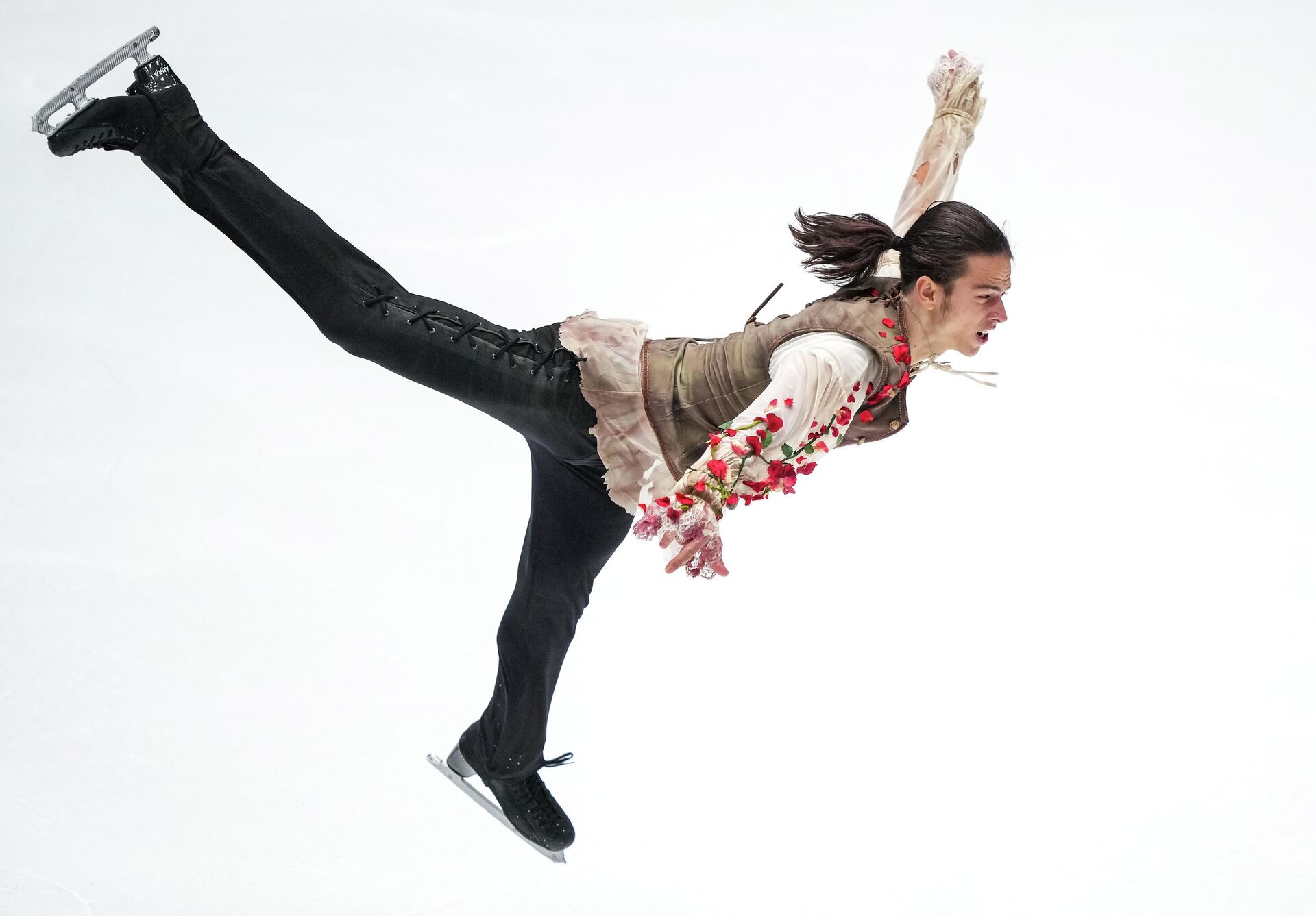 Петр Гуменник. Фигурное катание. Контрольные прокаты. Мужчины. Короткая программа - Sputnik Южная Осетия, 1920, 03.02.2026