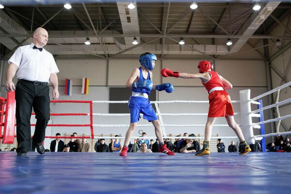 Первенство РЮО по боксу среди юношей и юниоров памяти кавалера ордена "Уацамонга", мастера спорта СССР по боксу Джамболата Кокоева - Sputnik Южная Осетия