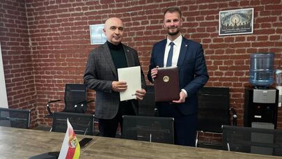 Ректор ЮОГУ Вадим Тедеев и заместитель гендиректора РО "Знание" Георгий Будный