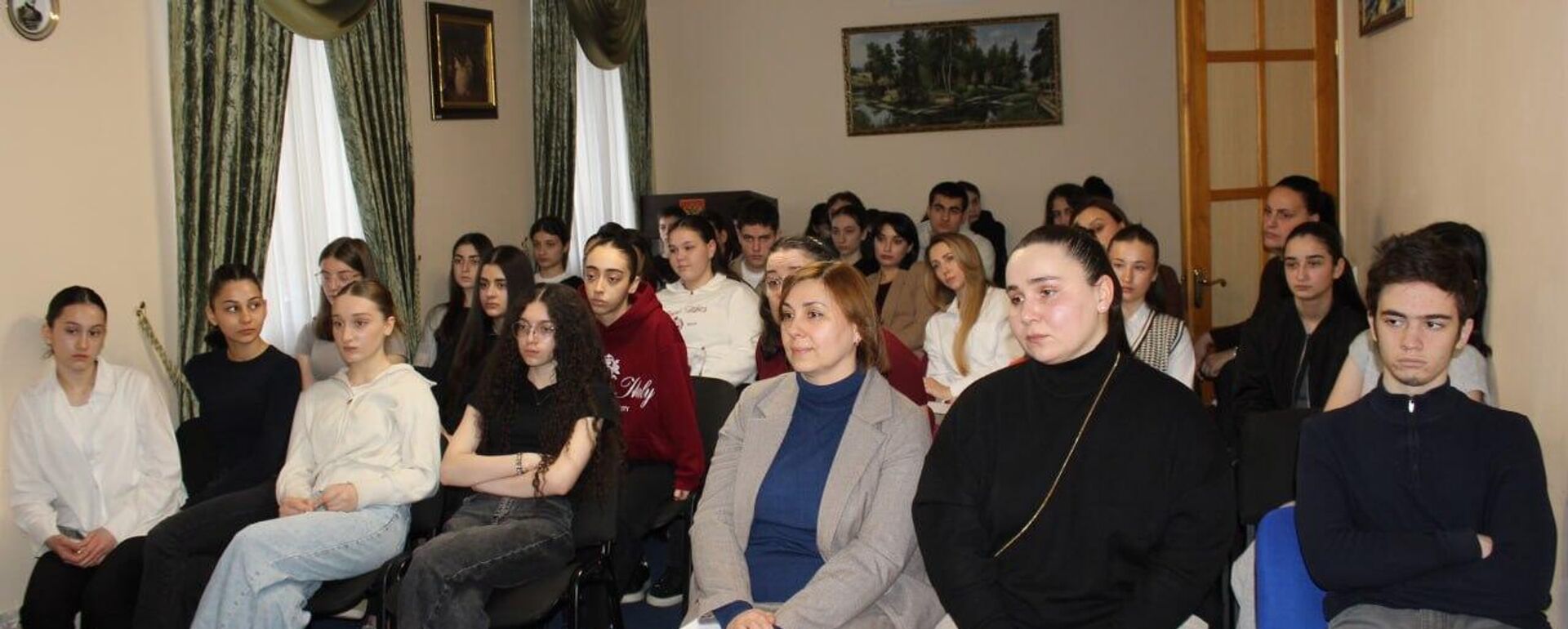 Лекция профессора Южного федерального университета (ЮФУ), заслуженного деятеля науки РЮО Максима Васькова в Русском доме в Цхинвале - Sputnik Южная Осетия, 1920, 08.02.2026