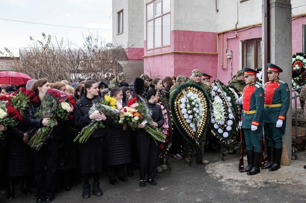 Похороны участника СВО Александра Бестаева - Sputnik Южная Осетия