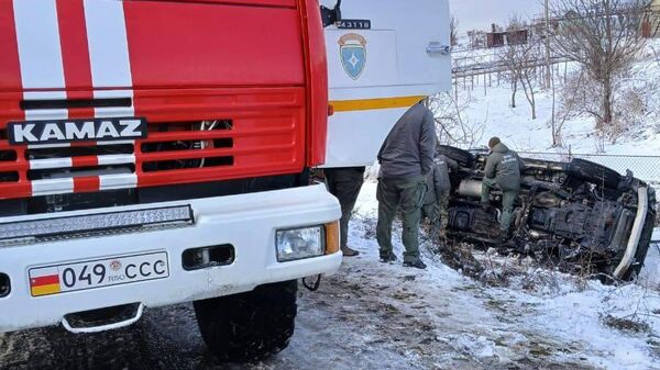 Последствия ДТП в селе Вахтана Знаурского района РЮО  - Sputnik Южная Осетия