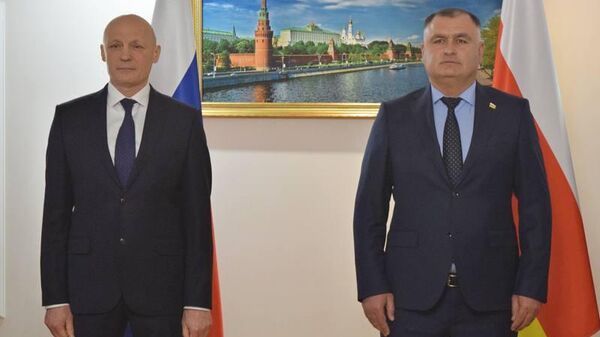 В посольстве Российской Федерации в РЮО прошел торжественный прием по случаю Дня дипломатического работника Российской Федерации - Sputnik Южная Осетия