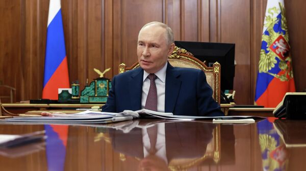 Президент Владимир Путин встретился с главой Северной Осетии Сергеем Меняйло - Sputnik Южная Осетия