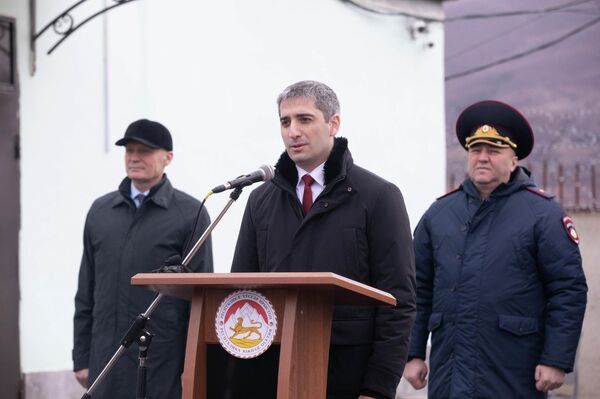 Открытие пункта выдачи внутрироссийских паспортов - Sputnik Южная Осетия