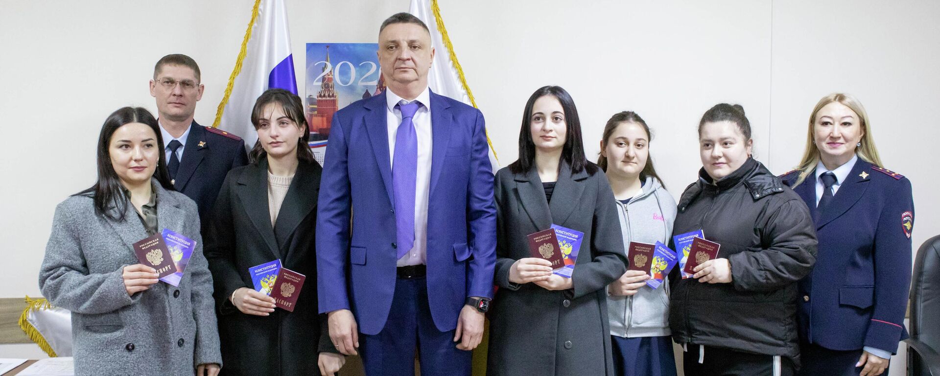 Открытие пункта выдачи внутрироссийских паспортов - Sputnik Южная Осетия, 1920, 13.02.2026