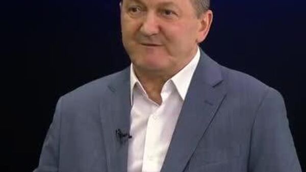 Американцы и британцы отрабатывают боевые стрельбы в Прибалтике — а западные издания пишут о возможности используемых в Литве систем HIMARS поражать цели в Калининграде, рассказал Александр Хроленко @SputnikLive в выпуске Время-Ч - Sputnik Южная Осетия