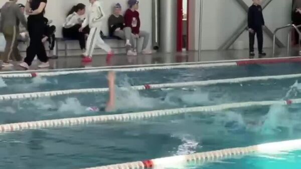 ‍ В Южной Осетии стартовал первый этап соревнований по плаванию Золотая рыбка-2026 - Sputnik Южная Осетия