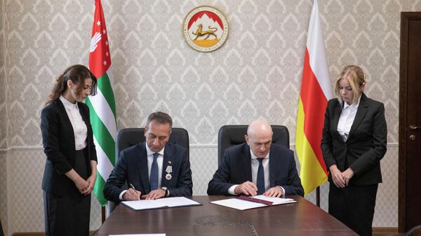 Хуссар Ир æмæ Абхазы ФХМ-тæ бафыстой консультациты нывæст 2026-2027 азтæм - Sputnik Хуссар Ирыстон