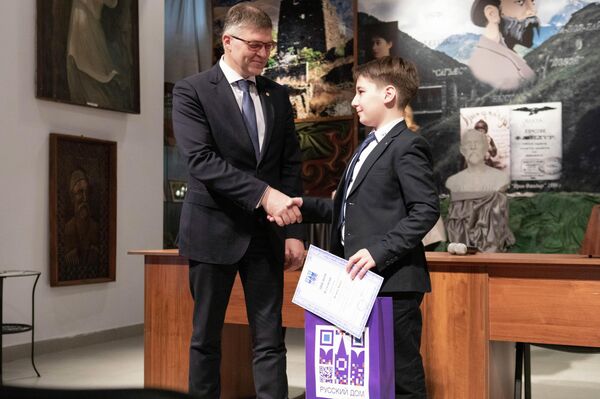 Награждение победителей конкурсаСталинград и Ленинград: два города, два героя - Sputnik Южная Осетия