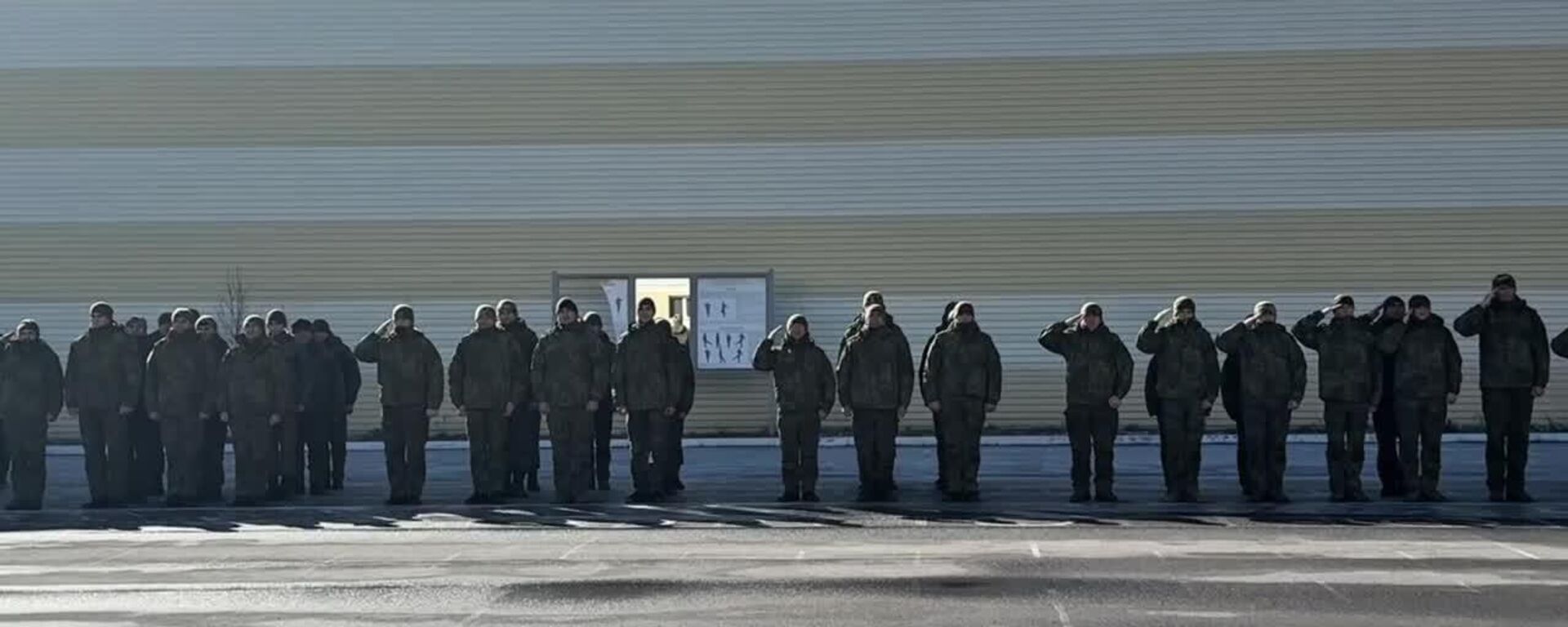 Президент Алан Гаглоев передал Министерству обороны РЮО партию современных дронов - Sputnik Южная Осетия, 1920, 20.02.2026