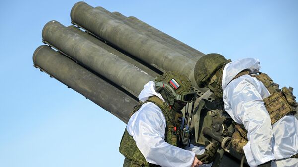Боевая работа расчета РСЗО Ураган группировки войск Запад на Харьковском направлении - Sputnik Южная Осетия