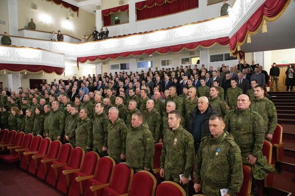 Торжественное собрание посвященное Дню защитника Отечества - Sputnik Южная Осетия