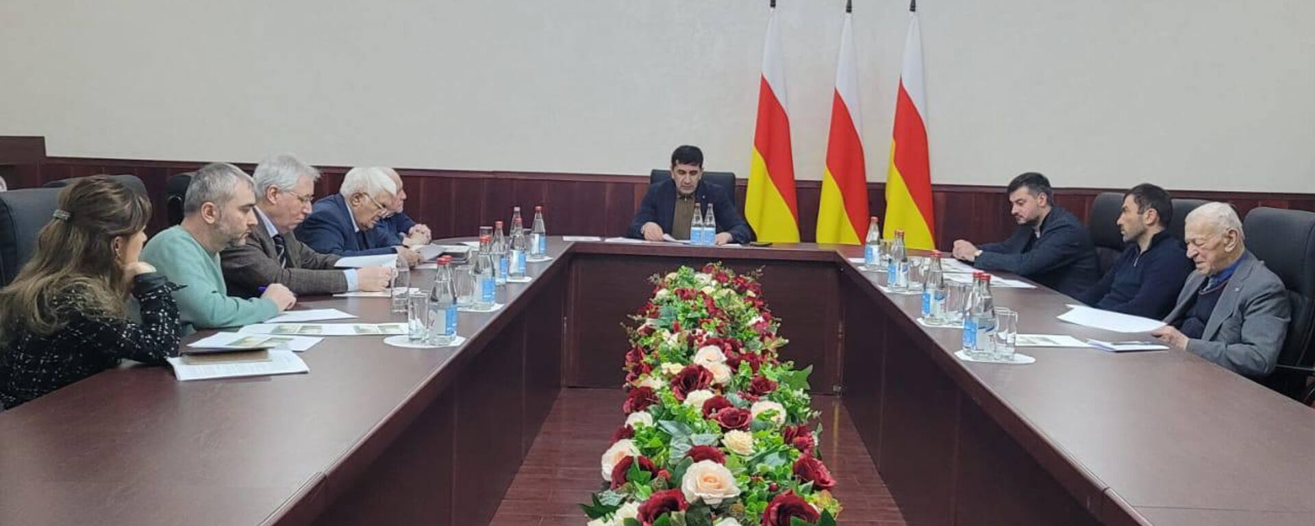 Заседание рабочей группы по выпуску памятных банкнот Нацбанка РЮО - Sputnik Южная Осетия, 1920, 21.02.2026