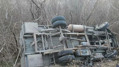 "Газель" опрокинулась в кювет в Знаурском районе