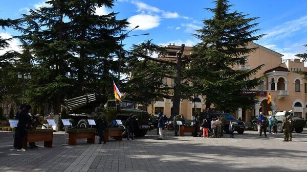 В Цхинвале прошла выставка военной техники - Sputnik Южная Осетия