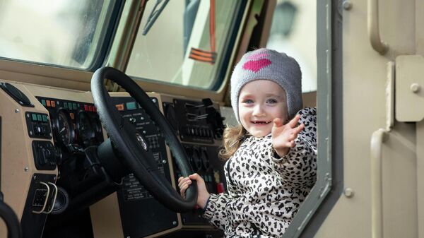 Выставка военной техники и вооружения в Цхинвале - Sputnik Южная Осетия