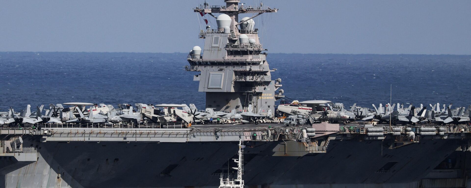 Авианосец USS Gerald R. Ford прибывает в бухтt Суда на острове Крит, Греция - Sputnik Южная Осетия, 1920, 24.02.2026