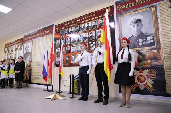 В Дзауской средней школе Республики Южная Осетия открыли Музей боевой славы - Sputnik Южная Осетия