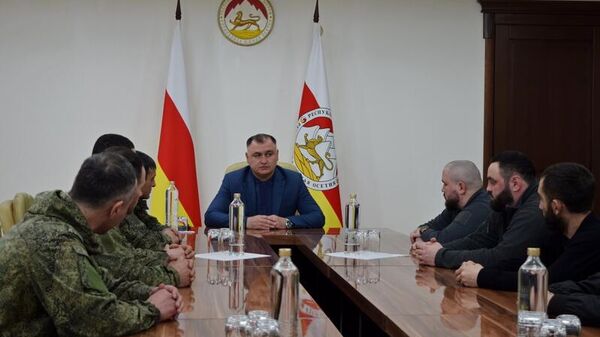 Президент Южной Осетии вручил участникам СВО государственные награды - Sputnik Южная Осетия