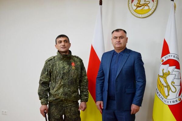 Президент Южной Осетии вручил участникам СВО государственные награды - Sputnik Южная Осетия